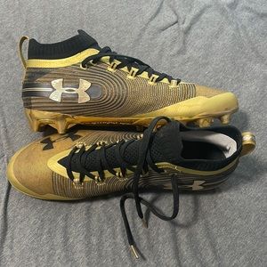 Under Armour Gold Football Cleats - size 13